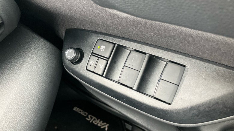 Toyota Yaris Cross 1.5 Hybrid Design 5dr CVT Hybrid Estate